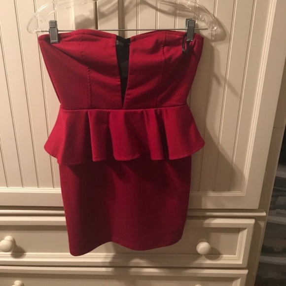 NWT--MATERIAL GIRL PEPLUM MINI DRESS - Picture 2 of 4